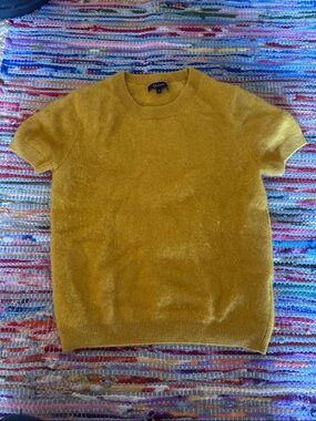 Quince Women’s Crewneck Short-Sleeve Cashmere Sweater in Mustard Yellow